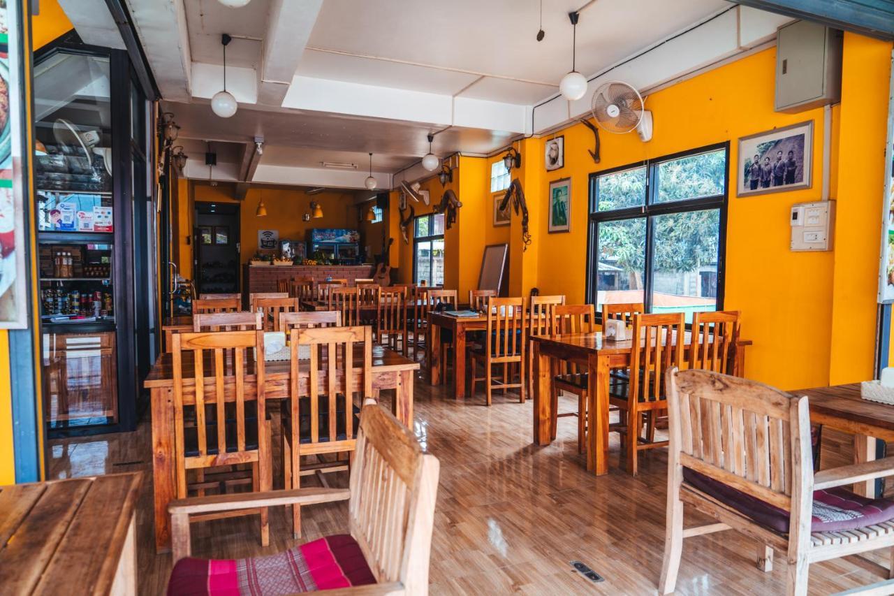 Vang Vieng Sunset Guesthouse & Restaurant Exterior photo