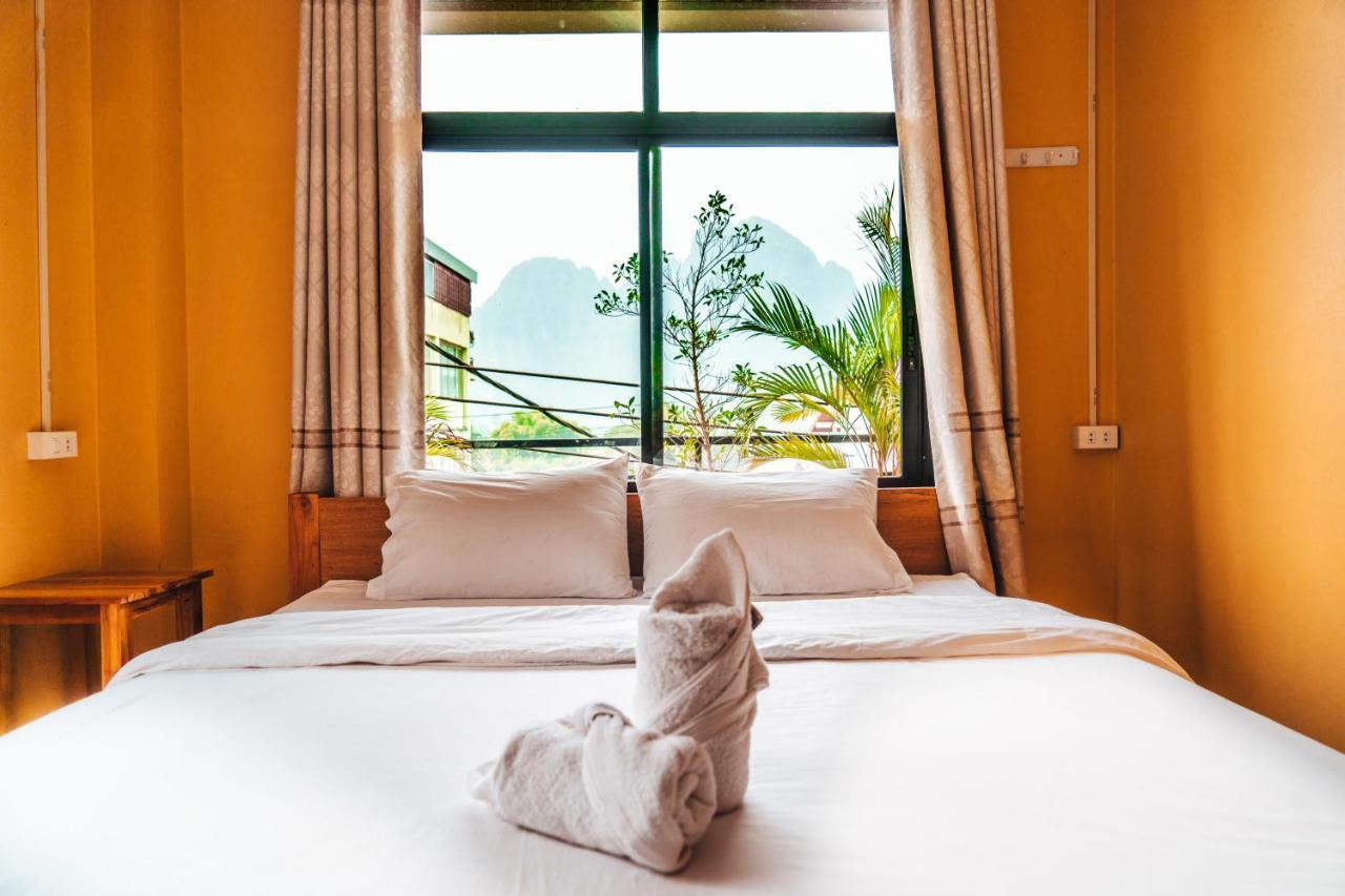 Vang Vieng Sunset Guesthouse & Restaurant Exterior photo